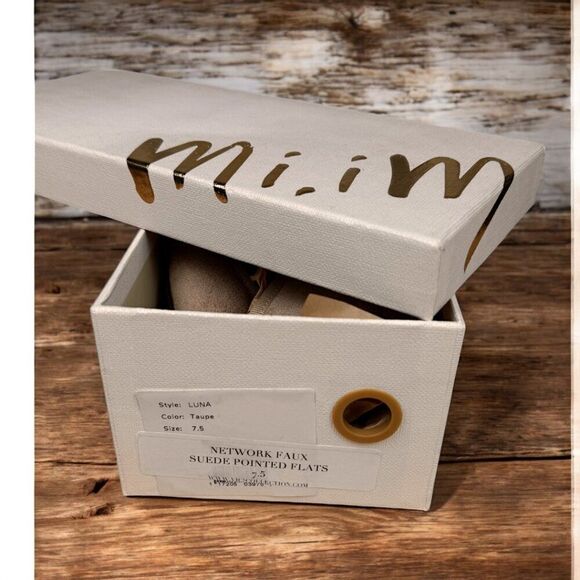 Mi.iM Luna Taupe Faux Suede Leather Pointed Toe Flats with Box, Women's 7.5 EUC - Picture 6 of 12